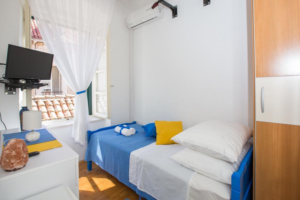Old Town Heart Apartment Dubrovnik Bagian luar foto